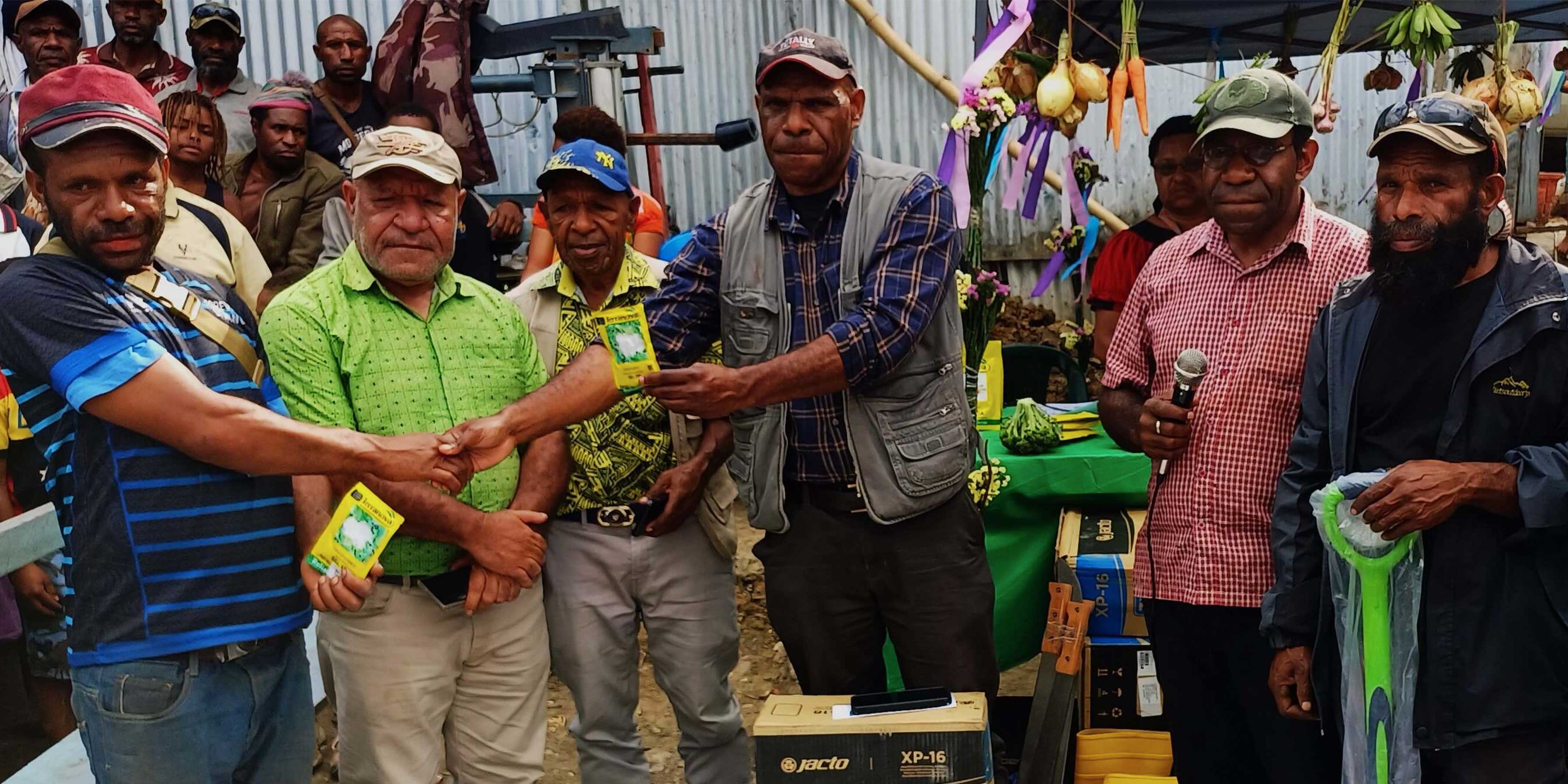 FPDA-MVF Project disburses agri-inputs to Lead Partners in Chimbu